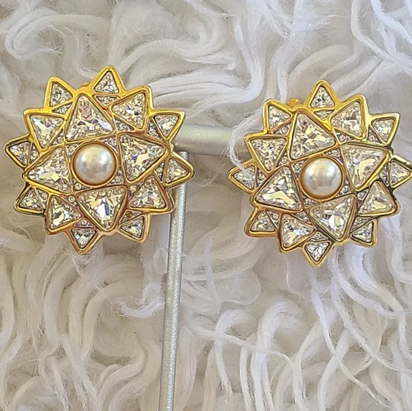 Gorgeous Swarovski Clip-on Faux Pearl and Crystal Earrings- Excellent Condition